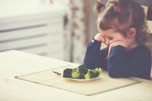 Neofobia e bambini: come affrontarla e risolverla