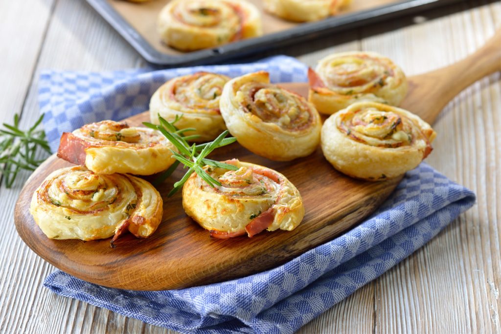 Ricette per San Valentino: le migliori idee da provare 11 Girelle di pasta sfoglia con zucchine e prosciutto cotto