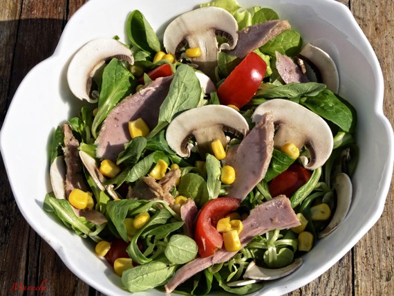 6 panini e insalate per variare la tua dieta! 3 6 panini e insalate per variare la tua dieta! insalata con tonno e champignon