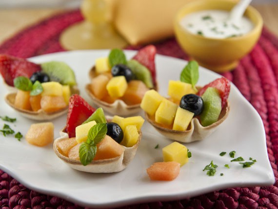 I dolci light con la frutta estiva 2 cestini di frutta, dolce estivo