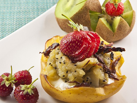 I dolci light con la frutta estiva 5 cestino di frutta con composta, dolce estivo