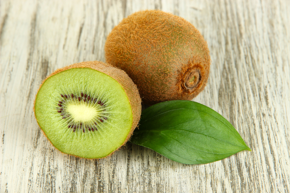 La primavera in tavola con la frutta di Aprile 3 kiwi frutta gennaio