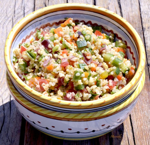 3 insalate di cereali: veloci, fresche e nutrienti 3 insalata di cererali con burughul