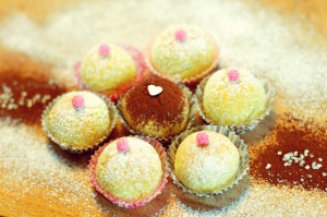 Praline di semolino e riso al cocco e limone
