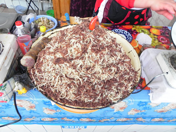 Uzbekistan: viaggio tra storia, cultura e sapori 17 cibo uzbekistan 3