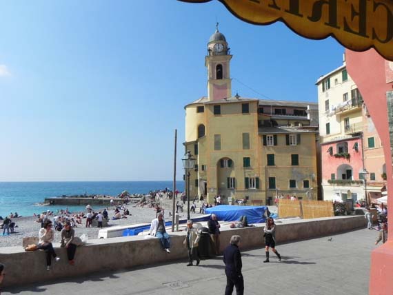 Viaggi e assaggi: Camogli 5 vai a Camoglia a visitare il mare, la città e i piatti e dolci tipici