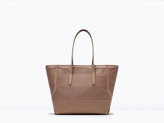 Maxi borse per nascondere kg in più! 3 shopper-traforata-zara