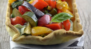 Torta salata con ricotta al basilico e verdure