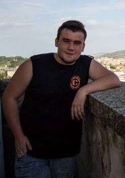 "Ho perso 26 kg con l'app di Melarossa" 1 Matteo prima della dieta