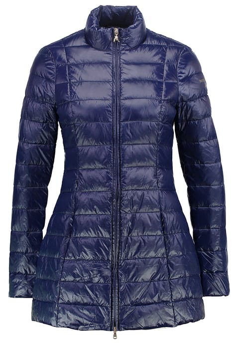 Moda curvy: meglio il cappotto o il piumino? 2 piumino per donna curvy