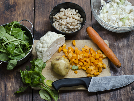 Minestrone di verdure: la ricetta invernale 2 preparazione minestrone