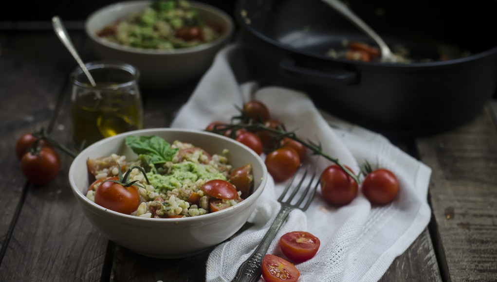 18 ricette per un picnic light e festoso 6 Insalata di orzo e zucchine ricette picnic