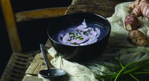 Vellutata di cavolfiore viola e topinambur