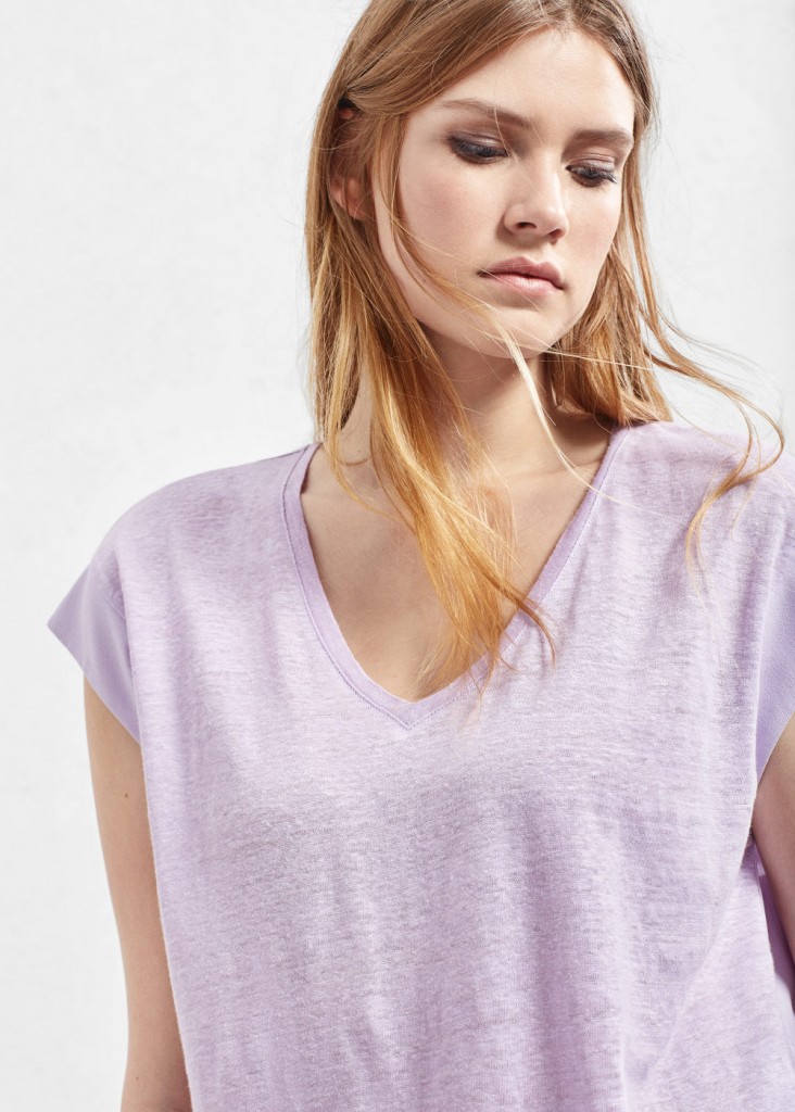 Rotolini sulla schiena? Ecco 8 look per nasconderli 5 Maglietta lino rotolini schiena Violeta by Mango