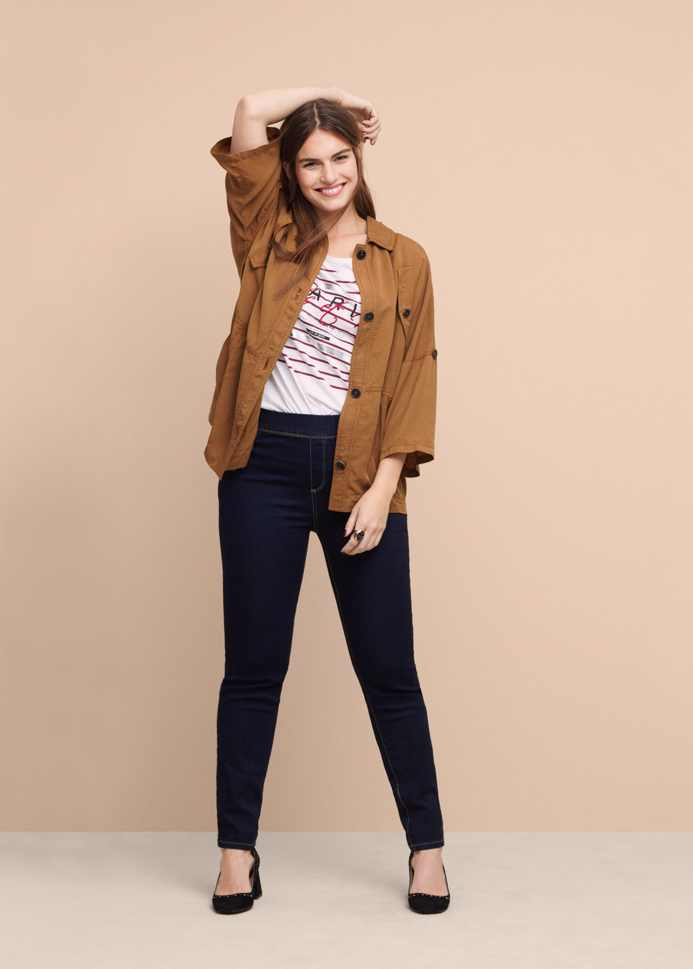 10 astuzie per sembrare più alta e magra 2 pantaloni vita alta per sembrare più alta