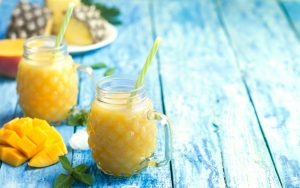Smoothie di ananas e zenzero: drenante, digestivo e dietetico
