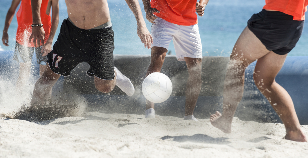 Sport al mare da praticare: scopri tutti i benefici 2 sport al mare foot volley