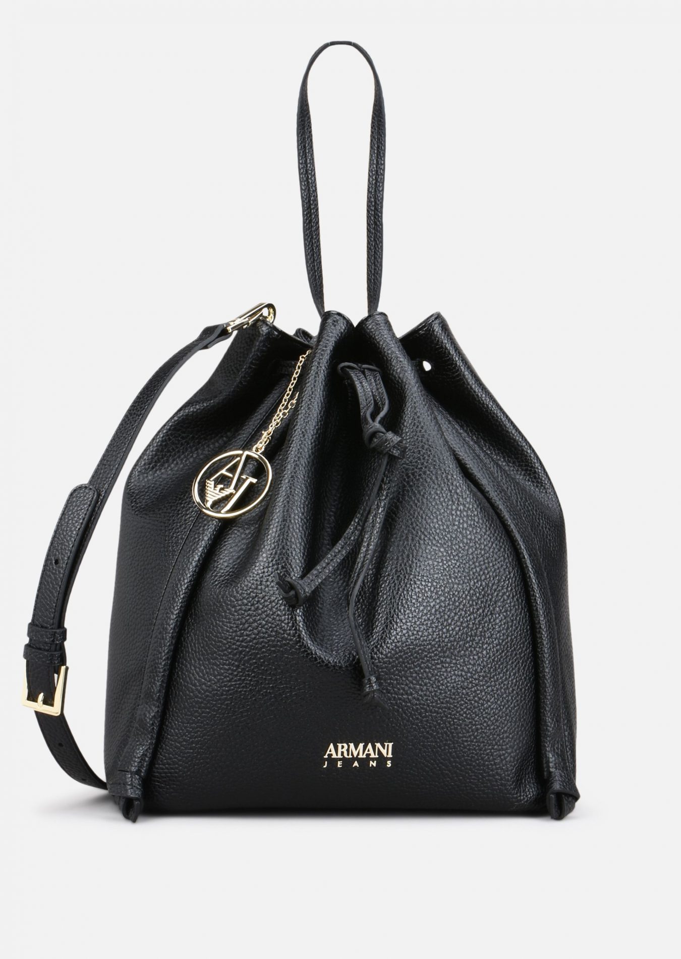 Borse per l'inverno: 20 modelli per trovare la tua it-bag 12 Borsa nera Emporio Armani