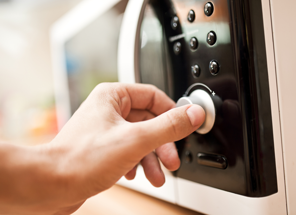 10 regole per la perfetta igiene in cucina 5 igiene in cucina microonde