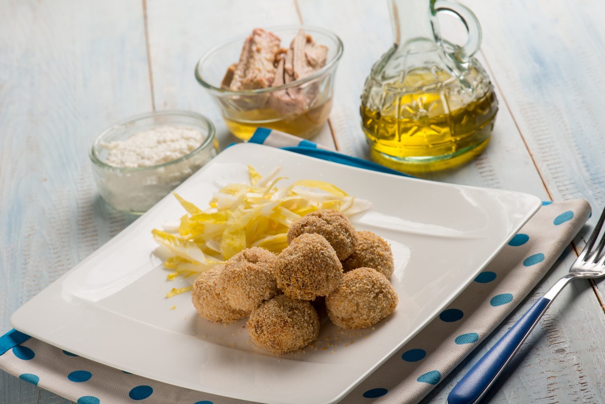 Polpette di tonno e ricotta: una ricetta veloce e sana 2 polpette di tonno e ricotta