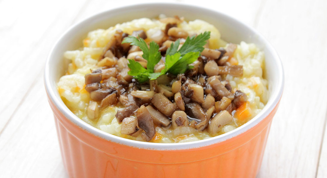 Ricette con lo zafferano: profumate e ricche di sapore 6 risotto ai funghi cardoncelli e zafferano