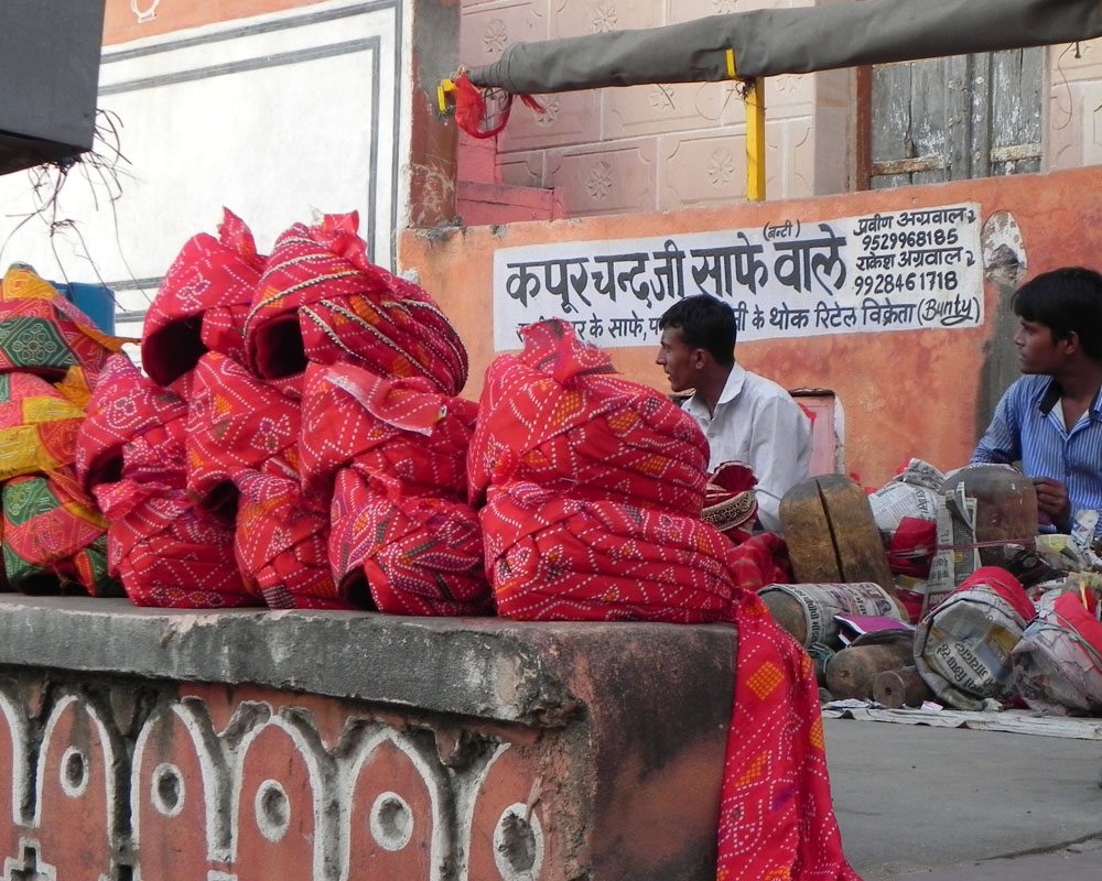 India: in viaggio tra Delhi e Jaipur 10 Artigiani realizzano turbanti a Jaipur