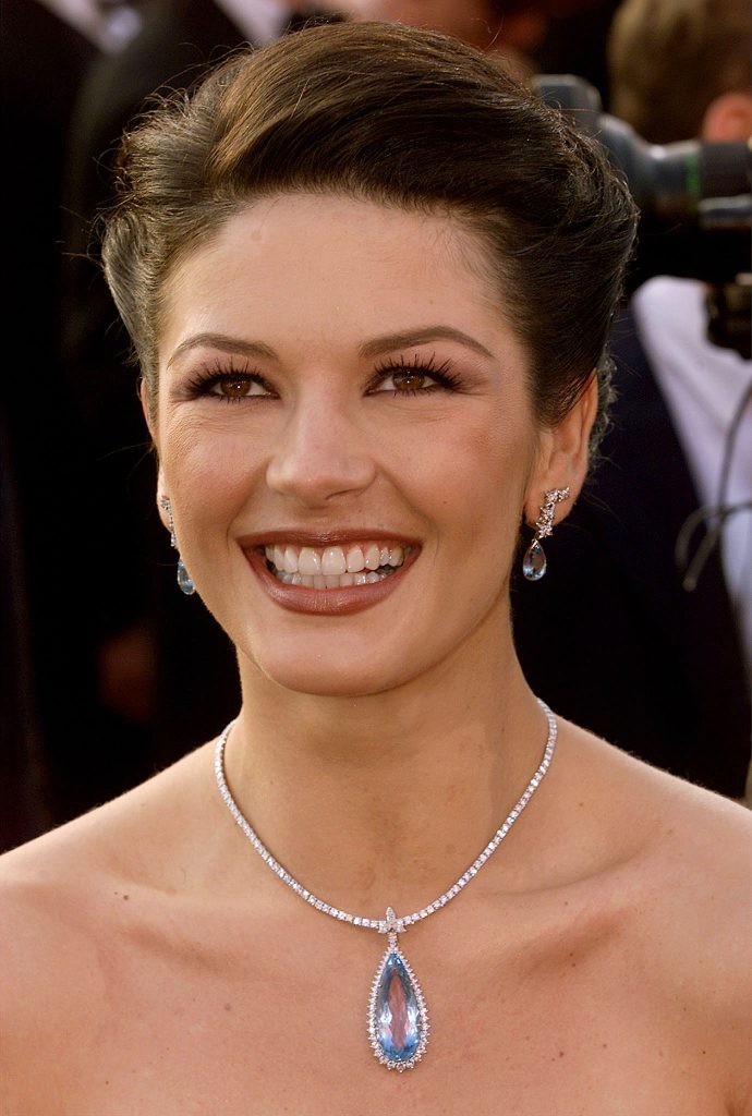10 segreti di bellezza delle star che puoi provare anche tu! 6 I segreti di bellezza delle star: Catherine Zeta Jones
