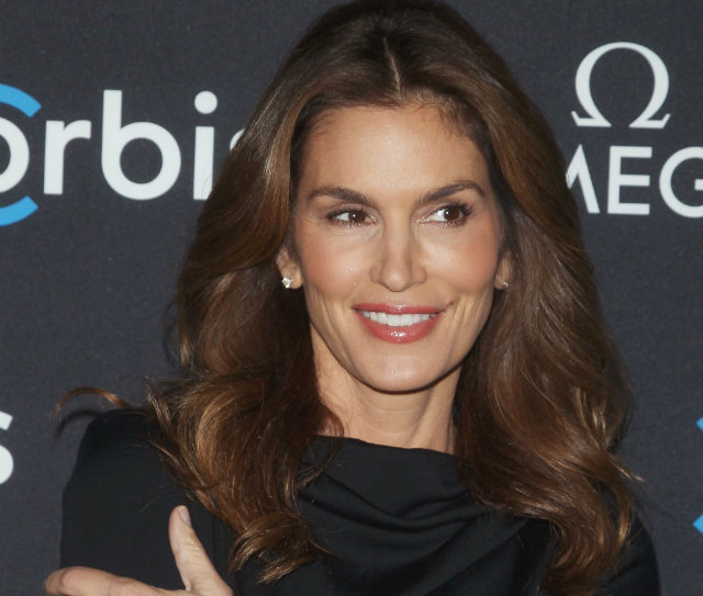 10 segreti di bellezza delle star che puoi provare anche tu! 4 I segreti di bellezza delle star: Cindy Crawford