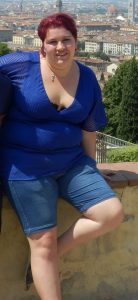 Martina, -17 kg con Melarossa: "Salire sulla bilancia è divenuto un piacere" 1 dieta melarossa Martina 17kg prima