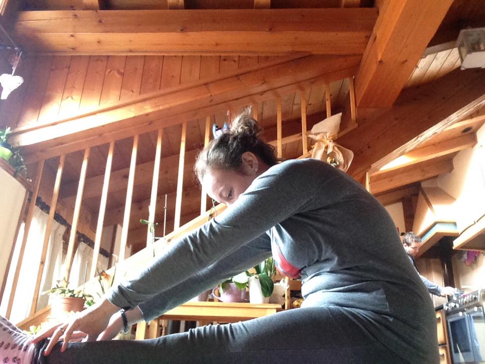 #StretchRevolution: sfida le melarossine a colpi di yoga e stretching 4 stretchrevolution