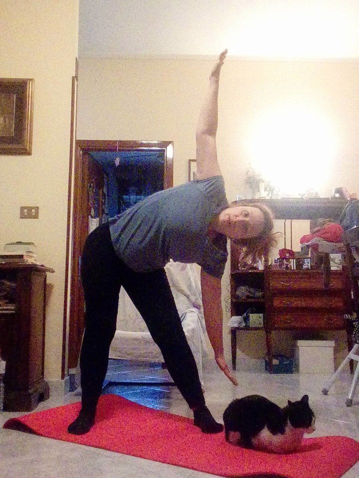 #StretchRevolution: sfida le melarossine a colpi di yoga e stretching 5 stretchrevolution