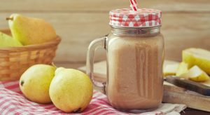 Smoothie di pere, radicchio e miele