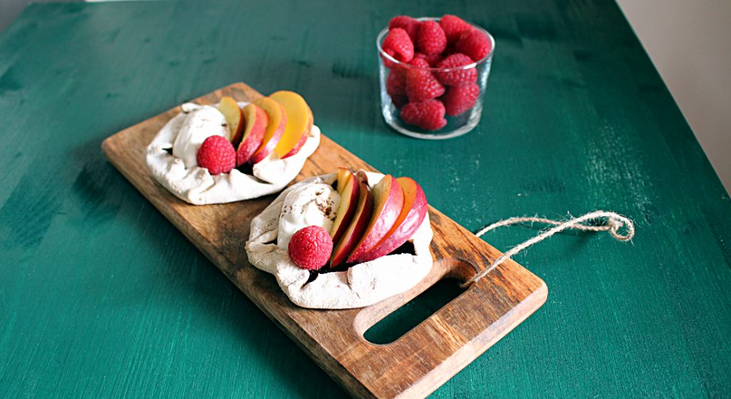 Ricette con le mandorle: tante idee gustose da provare 21 Golose ma sane, le coppette con mousse allo yogurt e frutta fresca gluten free sono il dessert ideale dell'estate.