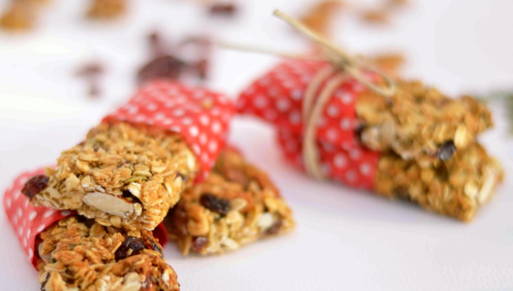 Ricette con uva: 12 idee leggere e gustose 6 ricette con uva: barrette di cereali