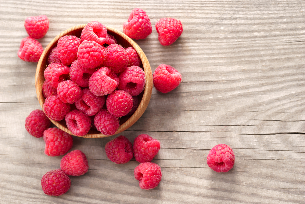 La frutta di luglio, fresca e succosa 5 frutta di luglio lamponi