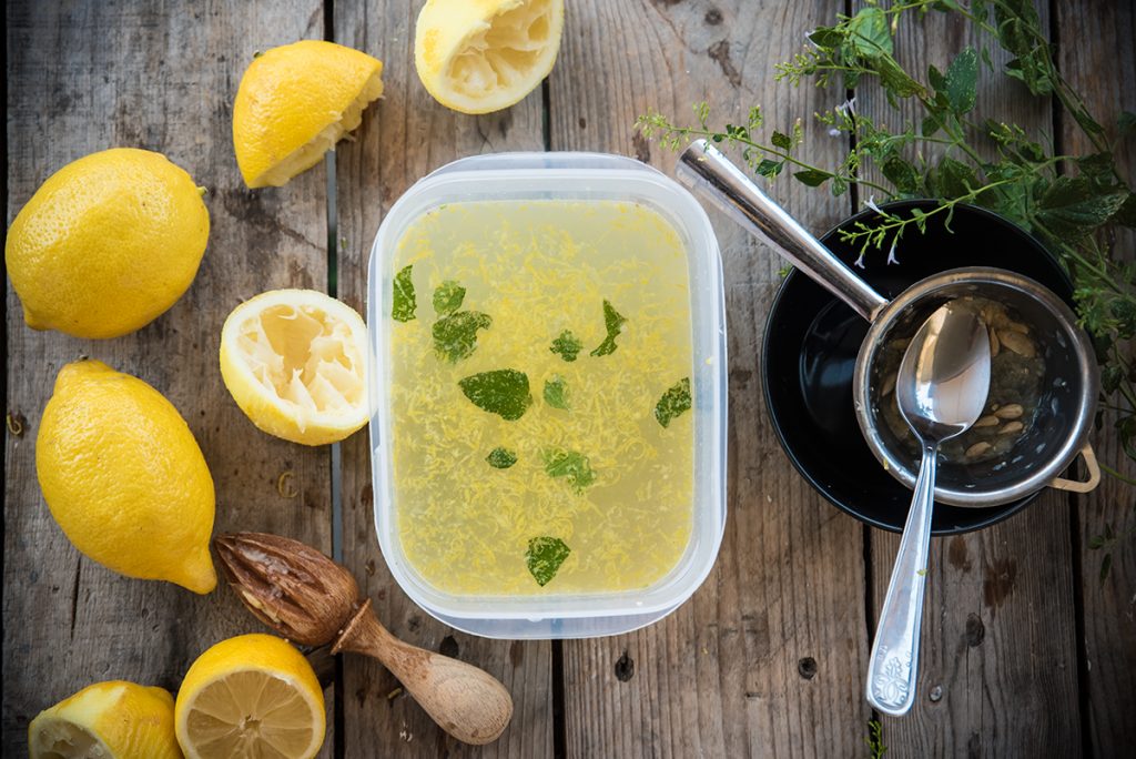 Granita al limone: fatta in casa con la ricetta di Melarossa 3 granita limone e menta