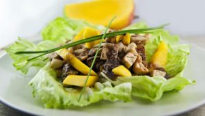 Saut&eacute; di tofu mango e zenzero