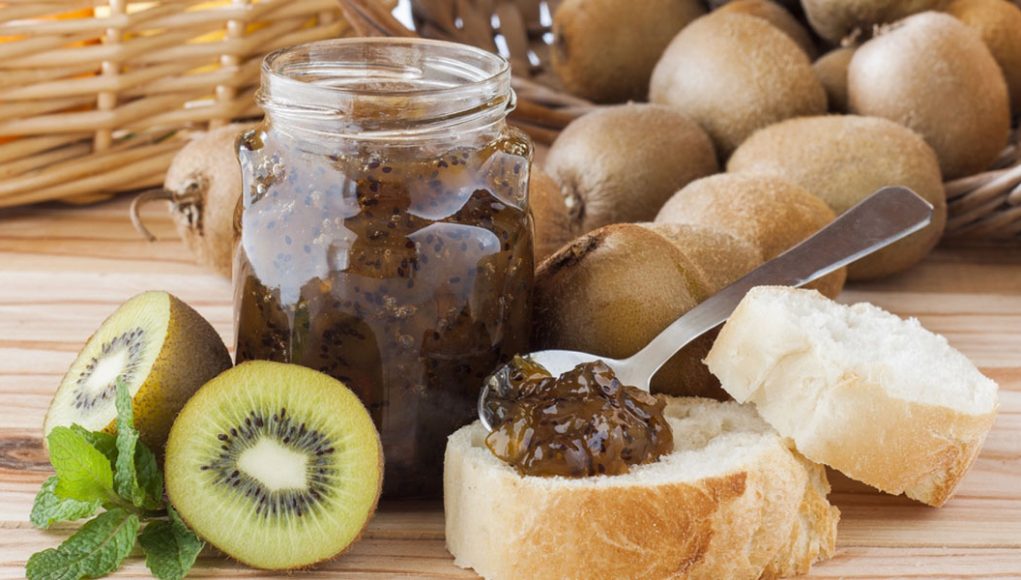 Agar agar, cos'è, a cosa serve, proprietà e benefici per la salute, valori nutrizionali, usi e ricette 8 marmellata di kiwi e pera con agar agar