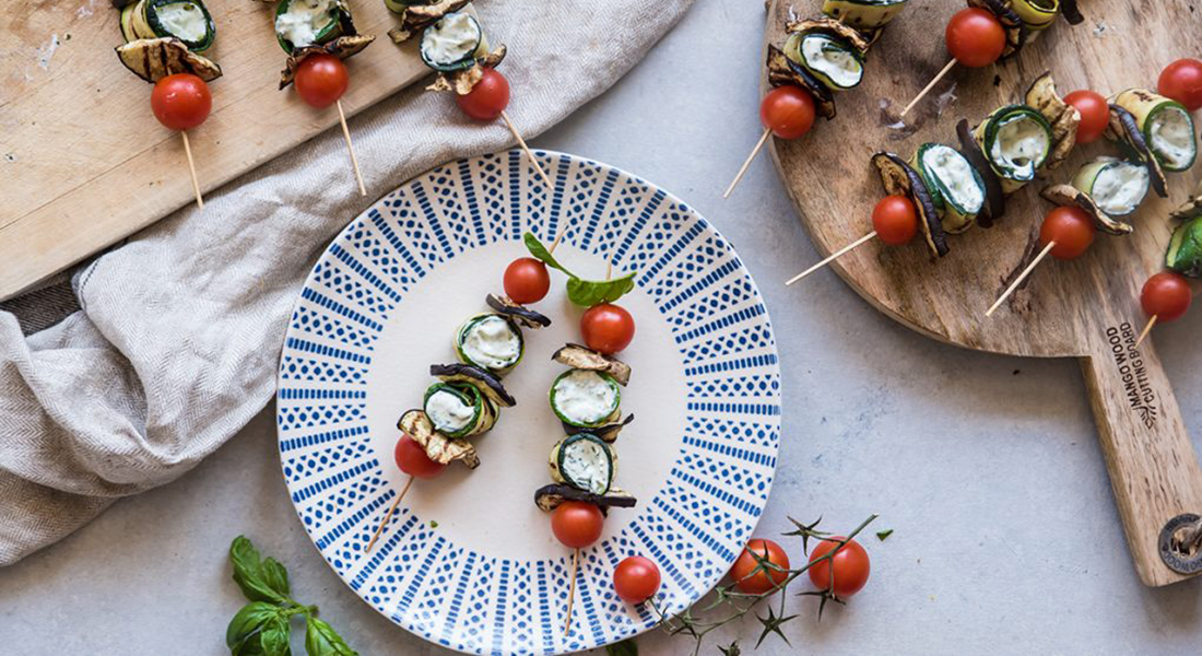 Le migliori ricette di spiedini di carne, di verdura e di pesce 1 ricetta di spiedini alle verdure e crema di formaggio