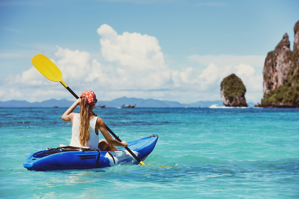 Sport al mare da praticare: scopri tutti i benefici 4 sport al mare kayak