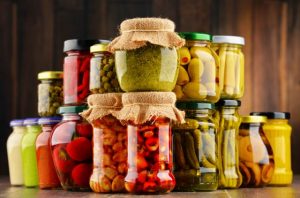 Conserve alimentari fatte in casa: come gustarle in tutta tranquillit&agrave;
