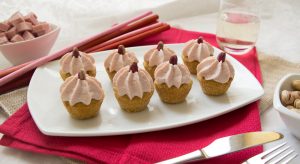 Mini muffin salati con ceci e pistacchi