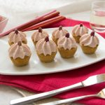 Mini muffin salati con ceci e pistacchi 1 La ricetta dei mini muffin salati diventa light e senza glutine.