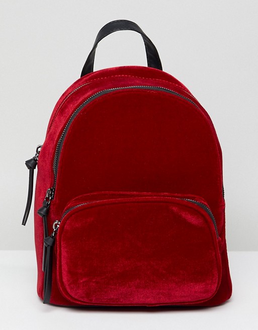 Borse per l'inverno: 20 modelli per trovare la tua it-bag 19 Zainetto in velluto New Look