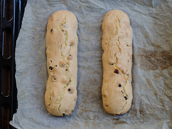 Cantucci con nocciole e mirtilli light 7 cantucci light con nocciole cotti