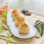 Cipolle ripiene con lenticchie rosse e pancetta magra 1 La ricetta light delle cipolle ripiene con lenticchie senza glutine.