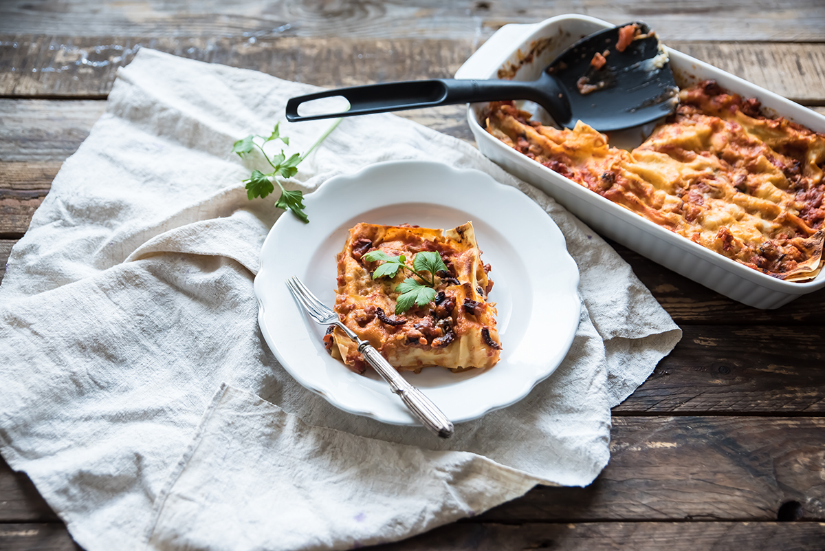 Primi piatti di Natale: 10 ricette leggere e appetitose 1 lasagne ragù polpo