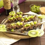 Spiedini di manzo e kiwi: nutrienti, gustosi e light! 1 Gli spiedini di manzo light e senza glutine.