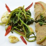 Bietole di campo con salamini di manzo 1 bietole di campo ricetta
