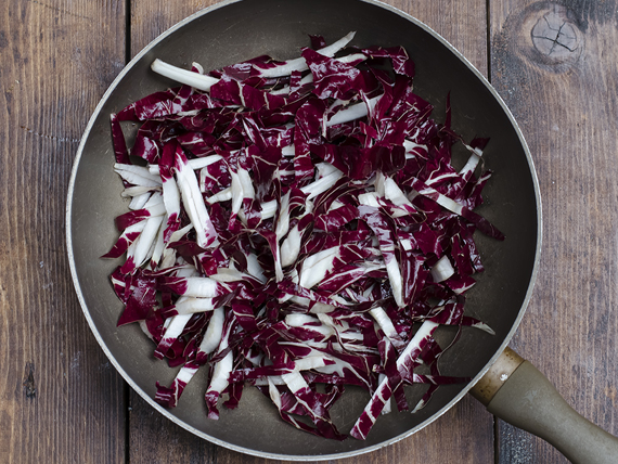 Risotto al radicchio rosso: la ricetta facile e cremosa step by step 5 risotto al radicchio fase 4